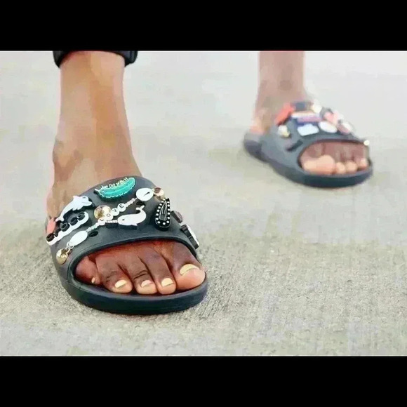 NEW CROCS - Iconic Tie Dye - Multicolor FUN comfort slides w/ holes for charms - Picture 5 of 8